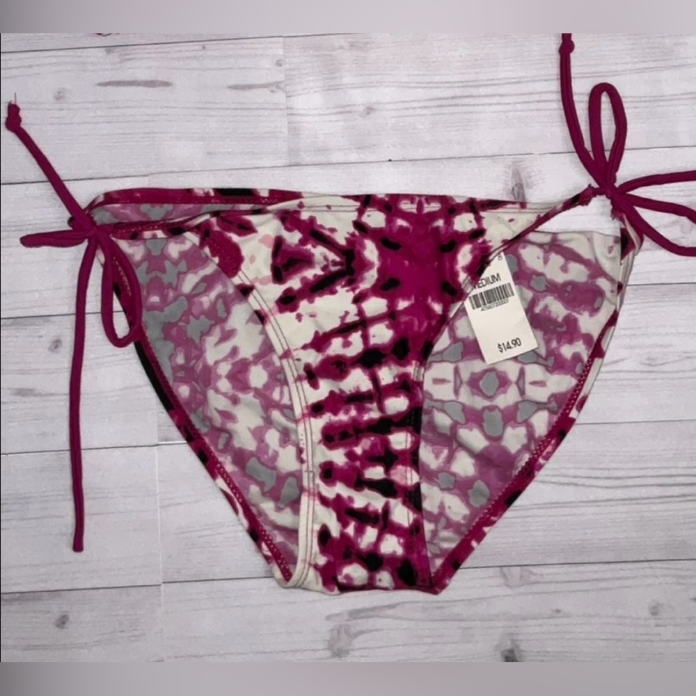 NEW WET SEAL Tie-Dye Bikini Set Pink White Ruffle Triangle Top Side Tie Bottom M - Picture 7 of 13